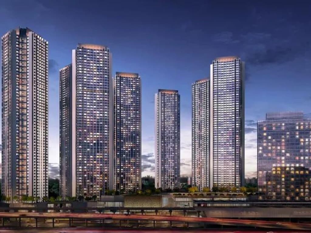 Oberoi Commercial Center